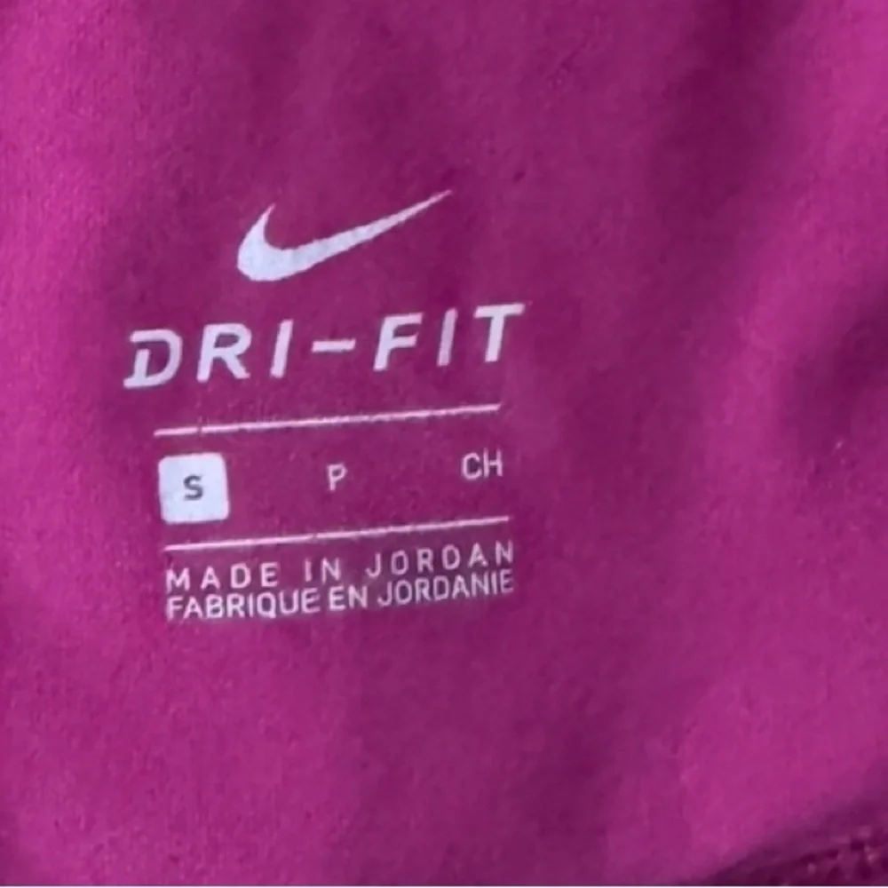 Nike Dri-FIT Legend Capri Leggings – Pink & Black – Women’s Small